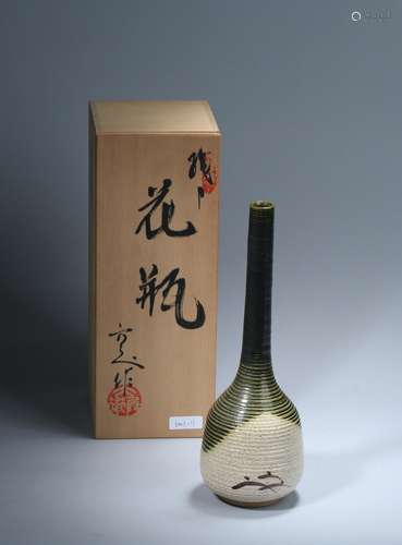 A Japanese Porcelain Vase with Case 