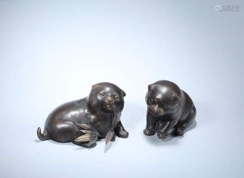 A Pair of Japanese Bronze Dogs Decoration