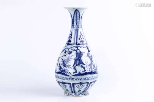 A Chinese Blue and White Porcelain Vase