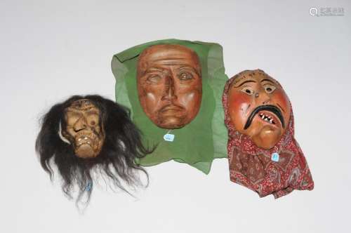 Lot: 3 Fasnachts-Masken