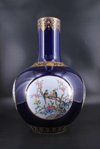 Large Qing Porcelain Famille Rose Vase