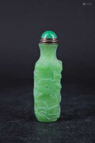 Qing Peking Glass Snuff Bottle