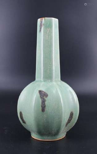 Song Porelain Longquan Vase