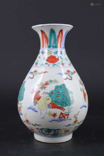 Chinese Ming Porcelain DouCai Vase