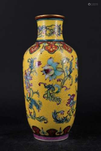 Qing Porcelain Yellow Famlle Rose Floral Vase