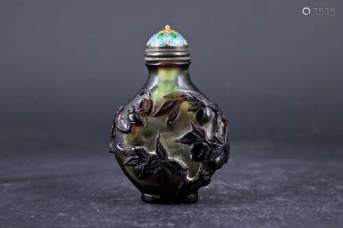 Qing Peking Glass Snuff Bottle
