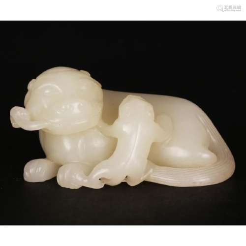 CHINESE WHITE JADE CARVED FOOLIONS