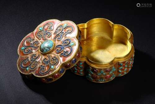 Gilt Bronze Chrysanthemum Stone Box