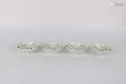  A Set of Four Chinese Famille-Rose Porcelain Plates