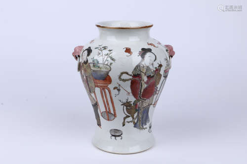 A Chinese Wu-Cai Porcelain Vase