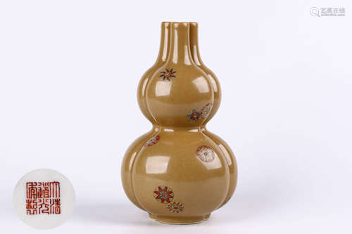 A Chinese Brown Glazed Porcelain Double Gourd Vase