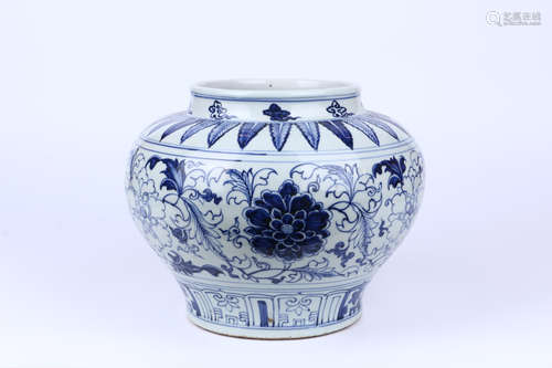 A Chinese Blue and White Porcelain Water Pot