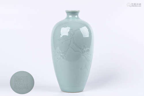 A Chinese Celadon Porcelain Vase