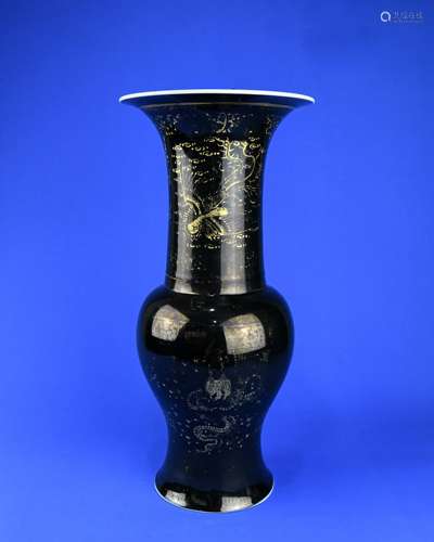 A Chinese Black Glazed Porcelain Vase