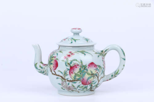 A Chinese Famille-Rose Porcelain Tea Pot