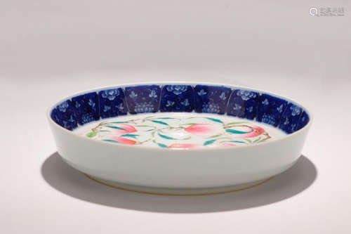 A Chinese Famille-Rose Porcelain Plate