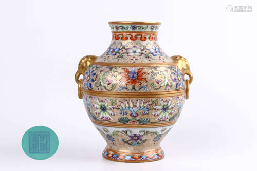 A Chinese Famille-Rose Porcelain Vase