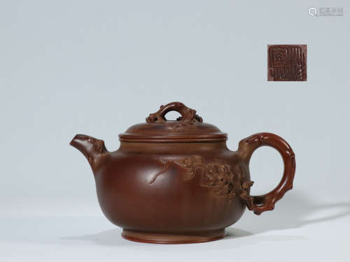 A Chinese Yixing Clay Tea Pot