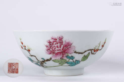 A Chinese Famille-Rose Porcelain Bowl