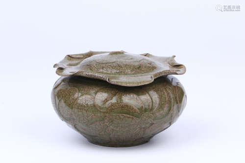 A Chinese Yao-Zhou Porcelain Jar