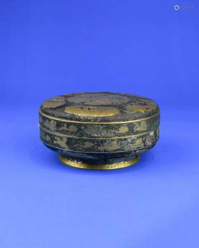 A Chinese Gold and Silver Box with Cover