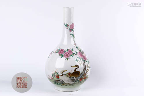 A Chinese Famille-Rose Porcelain Vase