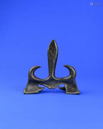 A Chinese Bronze Brush Rest