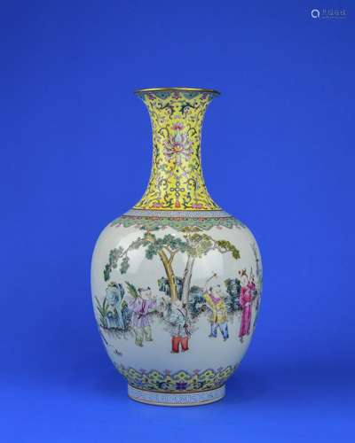 A Chinese Famille-Rose Porcelain Vase