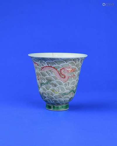 A Chinese Wu-Cai Porcelain Cup