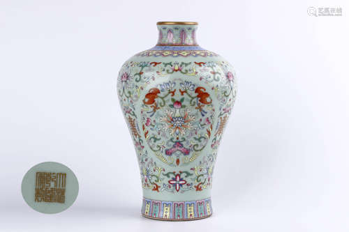 A Chinese Famille-Rose Porcelain Vase