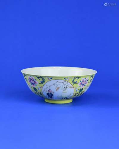 A Chinese Famille-Rose Porcelain Bowl