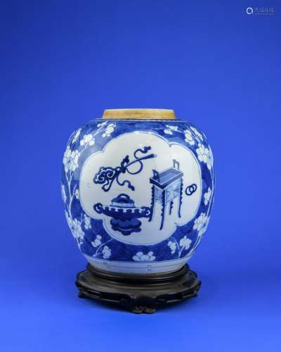 A Chinese Blue and White Porcelain Jar