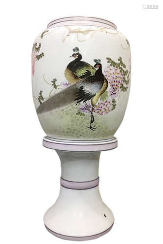 A Chines Famille-Rose Porcelain Lamp