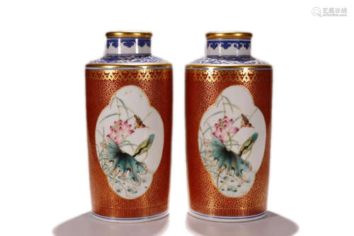 A Pair of Chinese Blue and White Porcelain Vases