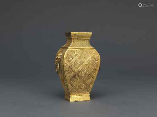 清 鎏金銅鏨花瓶