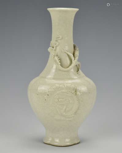 A Small Lobed White Glazed Vase,Early 20th C.