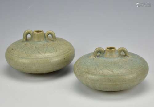 Pair of Compressed Celadon Glazed Waterpot,Yuan D.