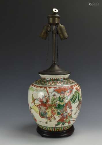 Ge-Glazed Wucai Vase w/ Battle Scene, 19th C.