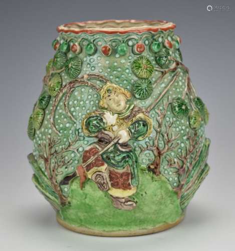 A Chinese SanCai Glazed Vase,Qing D.