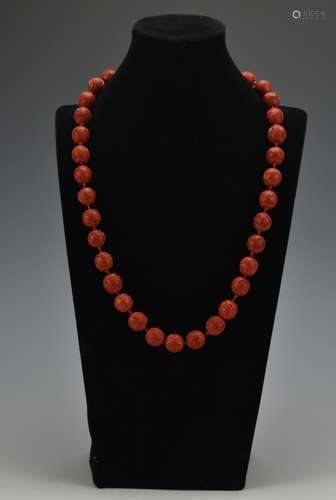 (35) Carved Lacquerware Beaded Necklace