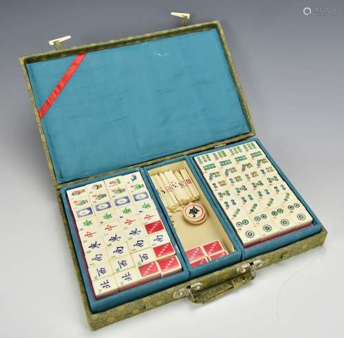 Chinese Mahjong Set w/ Hard case,Qing Dynasty