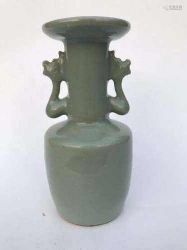 A LONGQUAN-CELADON FISH VASE.ANTIQUE