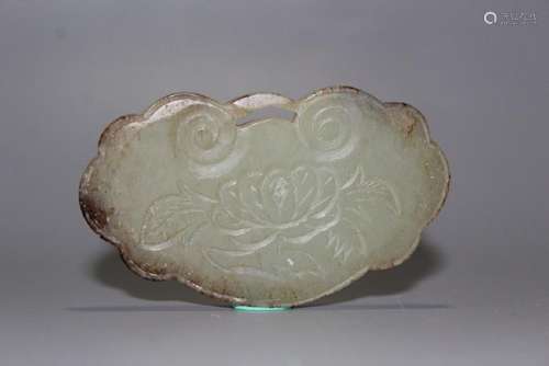 A CARVED JADE RUYI PENDANT.ANTIQUE