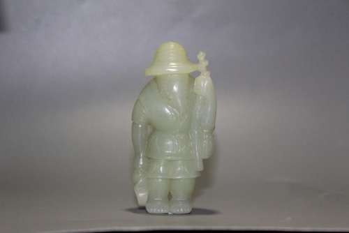 A CARVED JADE FISHMAN.QING DYNASTY