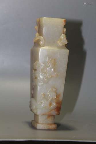 A JADE CARVING OF DRAGON VASE.QING  DYNASTY