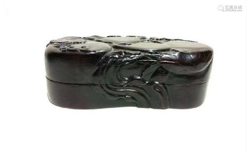 A CARVED ROSE WOOD DOUBLE-GOURD BOX AND COVER.ANTIQUE