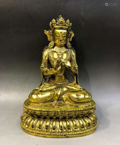 A GILT-BRONZE FIGURE OF VAJRASATTVA.MING DYNASTY