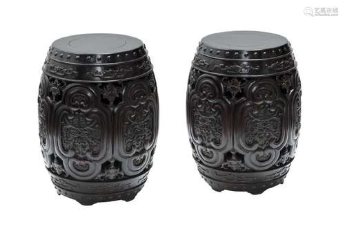 ROSEWOOD BARREN-FORM STOOLS PAIR, POSSIBLY ZITAN (Y)