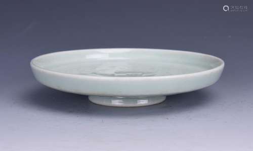 A CELADON PORCELAIN DISH