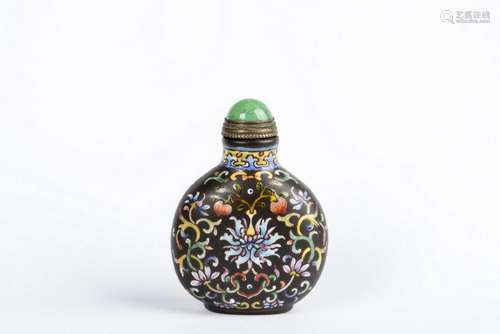 A FAMILLE ROSE 'FLOWER' SNUFF BOTTLE